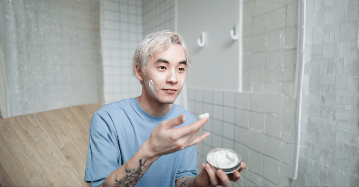 Men's basic skincare routine for healthy skin